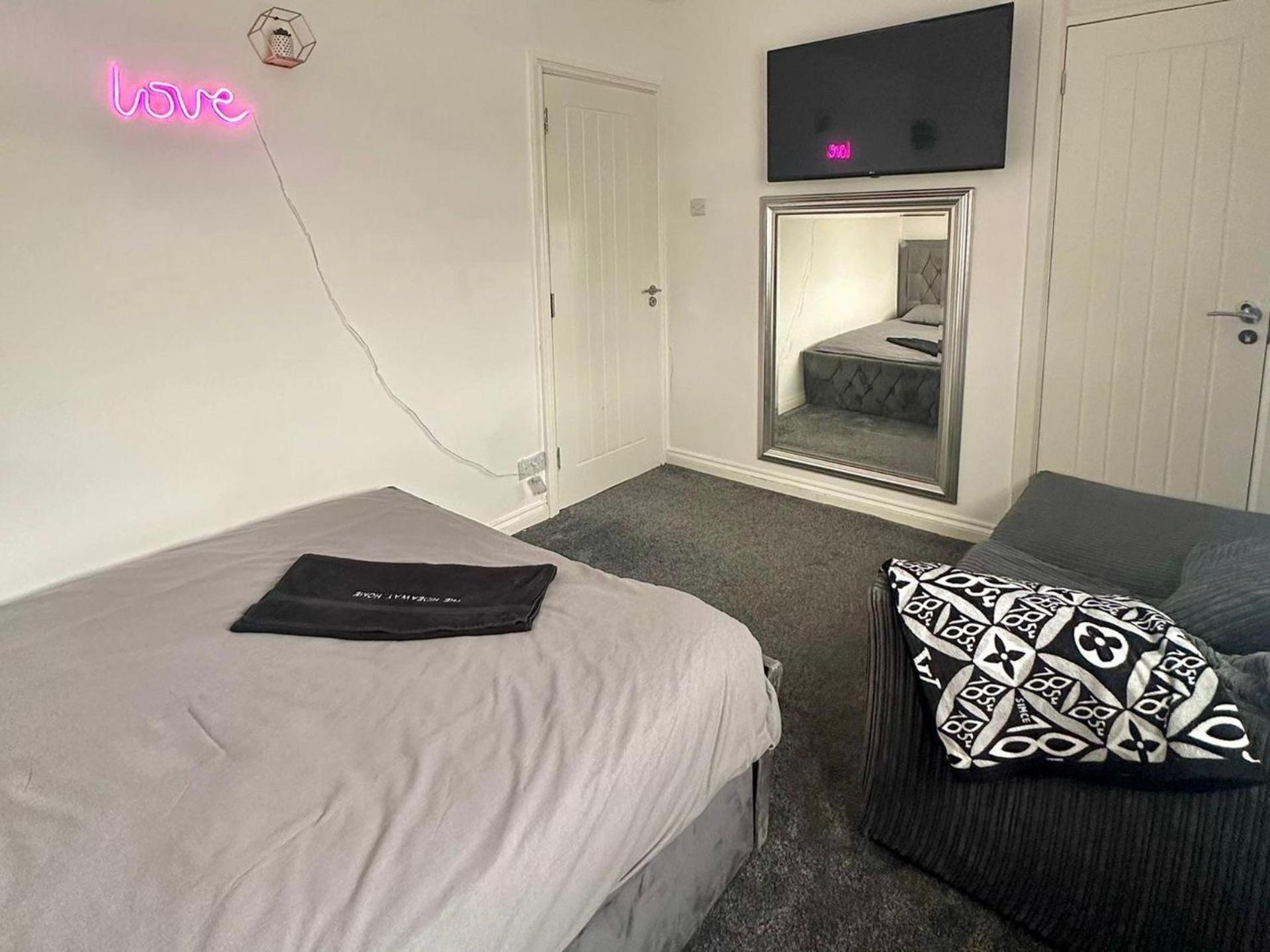 The Hideaway Home Bd5 - 2 Bed Lovely Modern House Bradford  Bagian luar foto